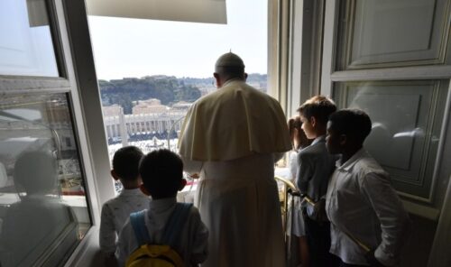 ‘Aprendamos com as crianças’, o convite do Papa para um evento global em 6 de novembro - Jornal O São Paulo