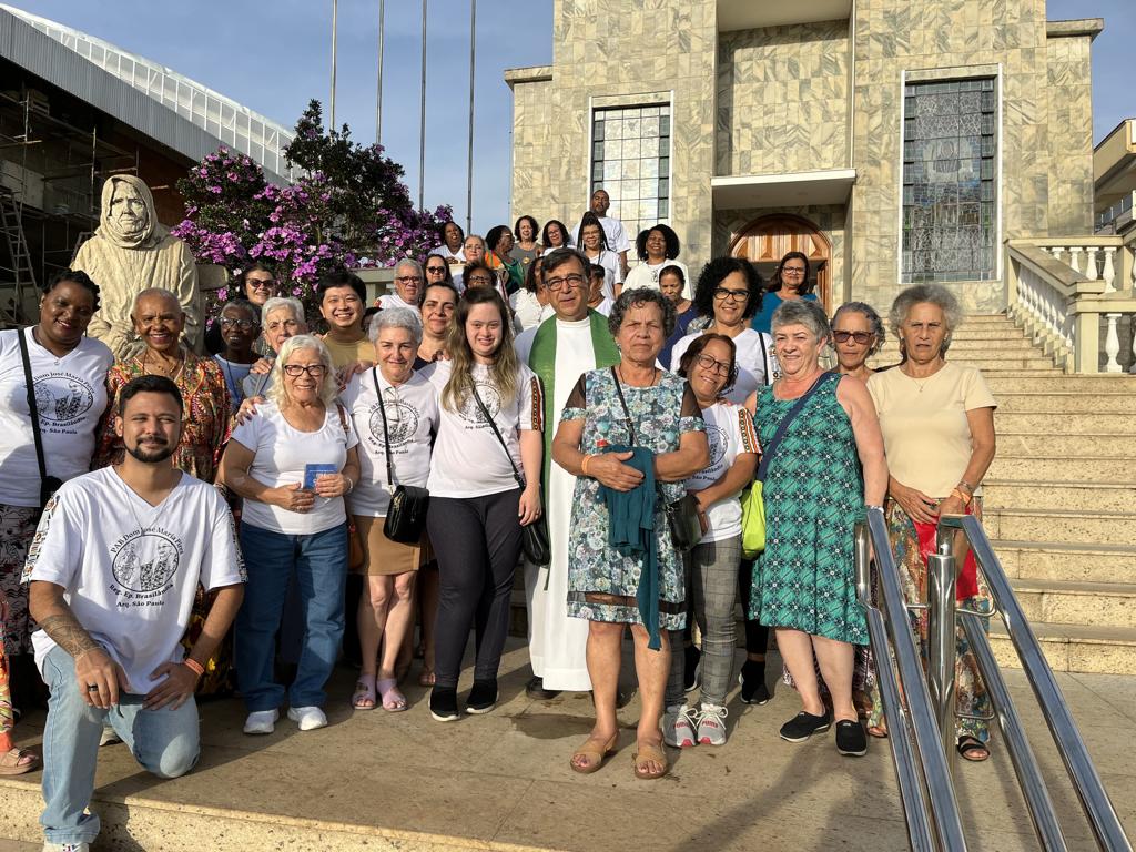 Dom Carlos Silva preside missas em paróquias e em hospital - Jornal O São Paulo