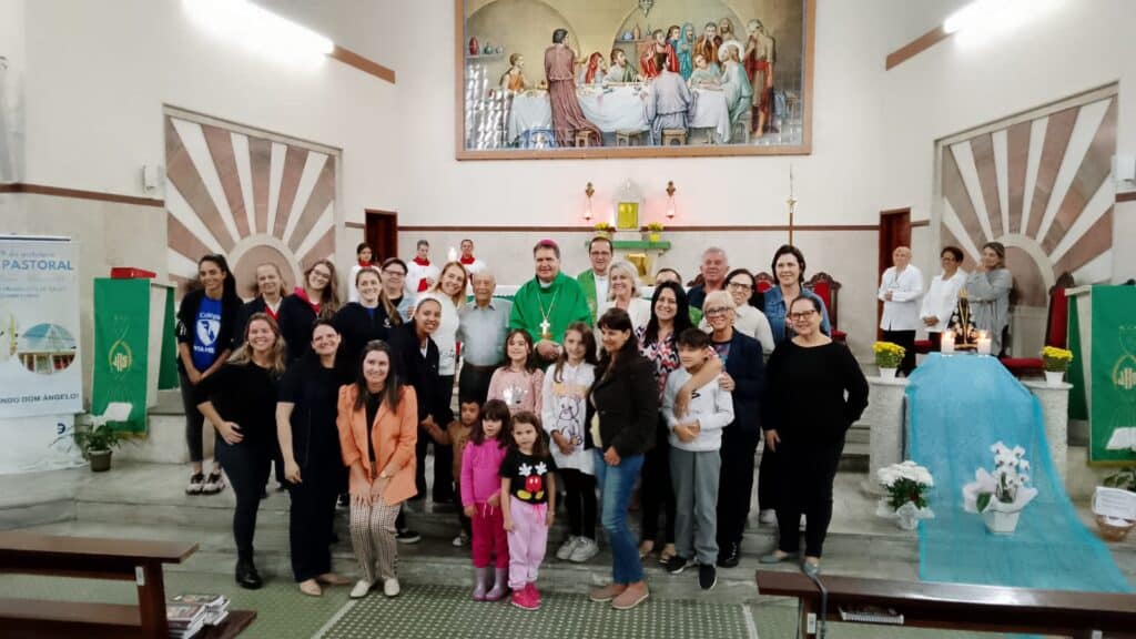 Dom Ângelo faz visita pastoral à Paróquia São Francisco de Sales - Jornal O São Paulo