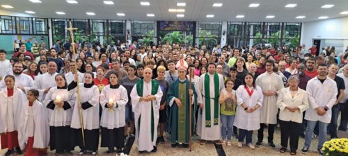 Dom José Benedito partilha sua história de vida com os jovens - Jornal O São Paulo