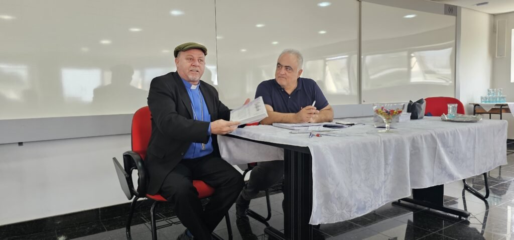 Em Santana, Dom Jorge se reúne com o clero e preside missa com Crismas - Jornal O São Paulo