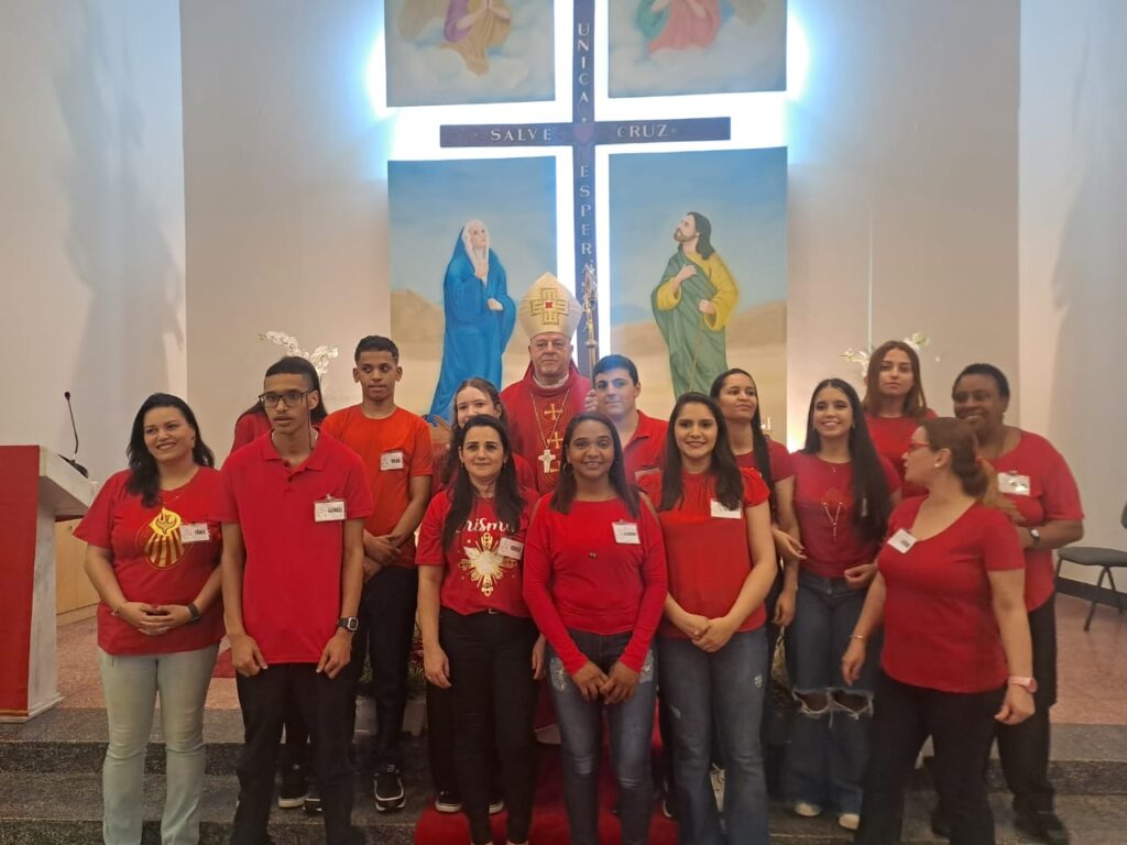 Em Santana, Dom Jorge se reúne com o clero e preside missa com Crismas - Jornal O São Paulo