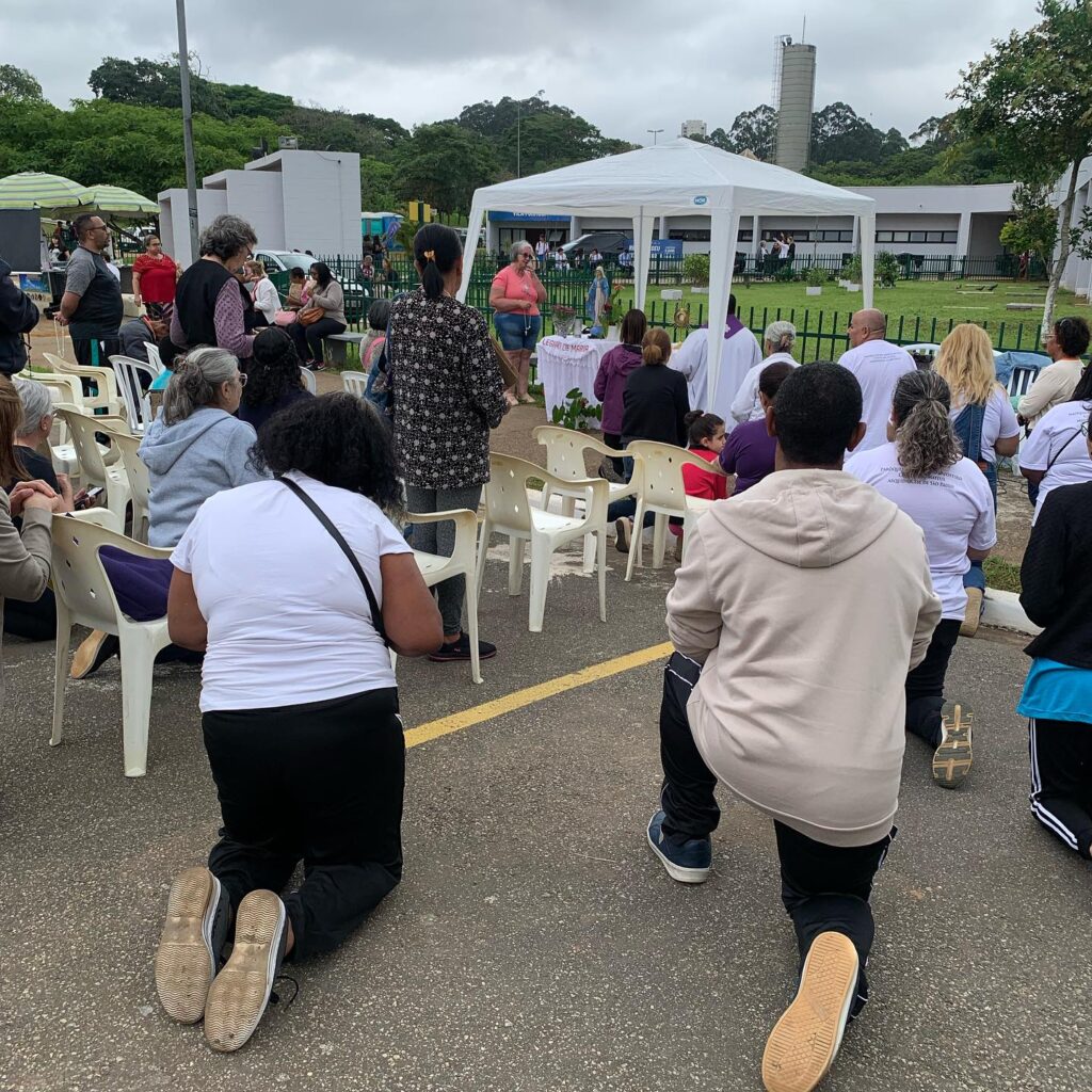 Belém: Comemoração de Todos os Fiéis Defuntos é marcada por missas em cemitérios - Jornal O São Paulo