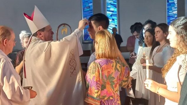 Dom Ângelo preside missa no ‘Dia de Finados’ e crismas - Jornal O São Paulo