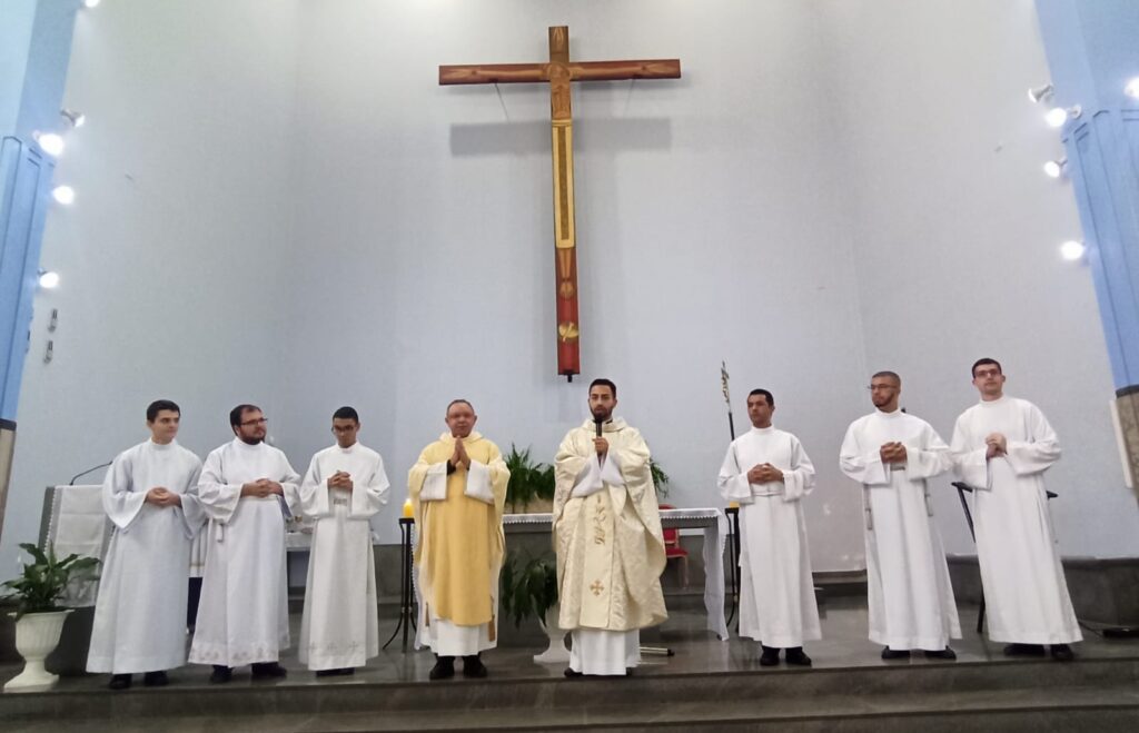 Crismas, missas em cemitérios e promoção vocacional em destaque na Região Santana - Jornal O São Paulo