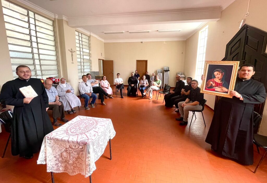 Obra das Vocações dos Padres e Irmãos Barnabitas fortalece a devoção à Mãe da Divina Providência - Jornal O São Paulo