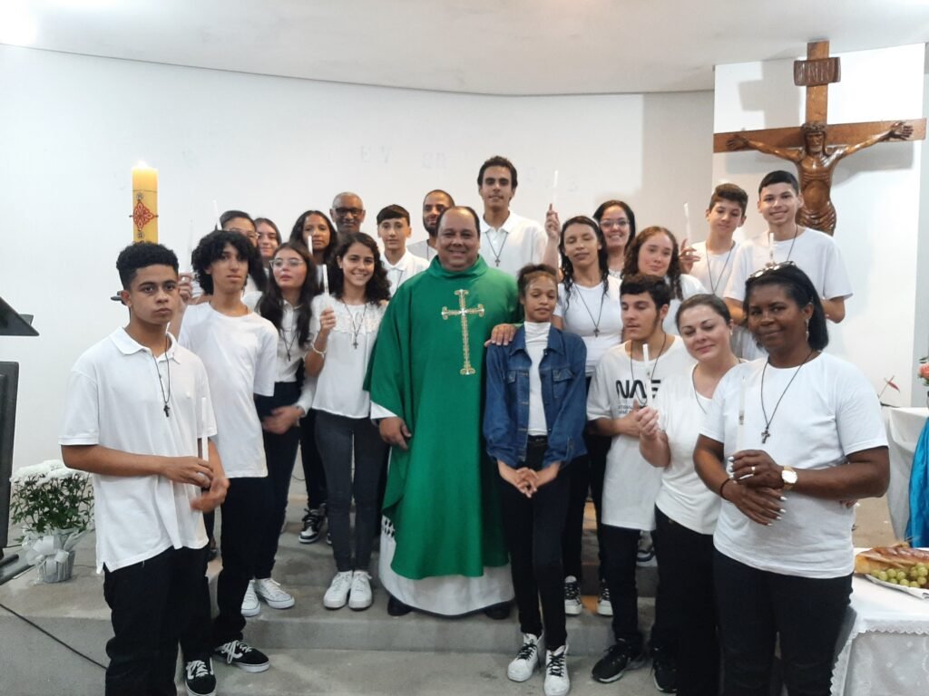 Dom Carlos Silva preside missas em paróquias e em hospital - Jornal O São Paulo