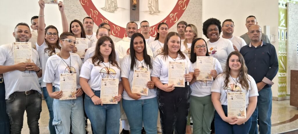 Crismas e formações pastorais mobilizam paróquias na Brasilândia - Jornal O São Paulo