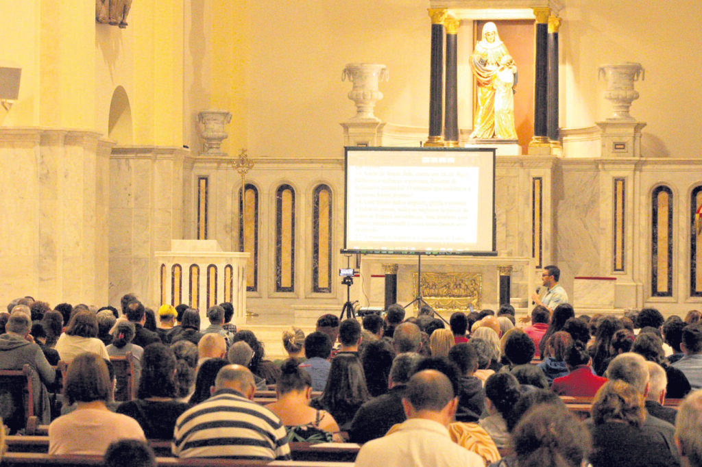 Dom Jorge Pierozan preside missas em paróquias de Santana - Jornal O São Paulo