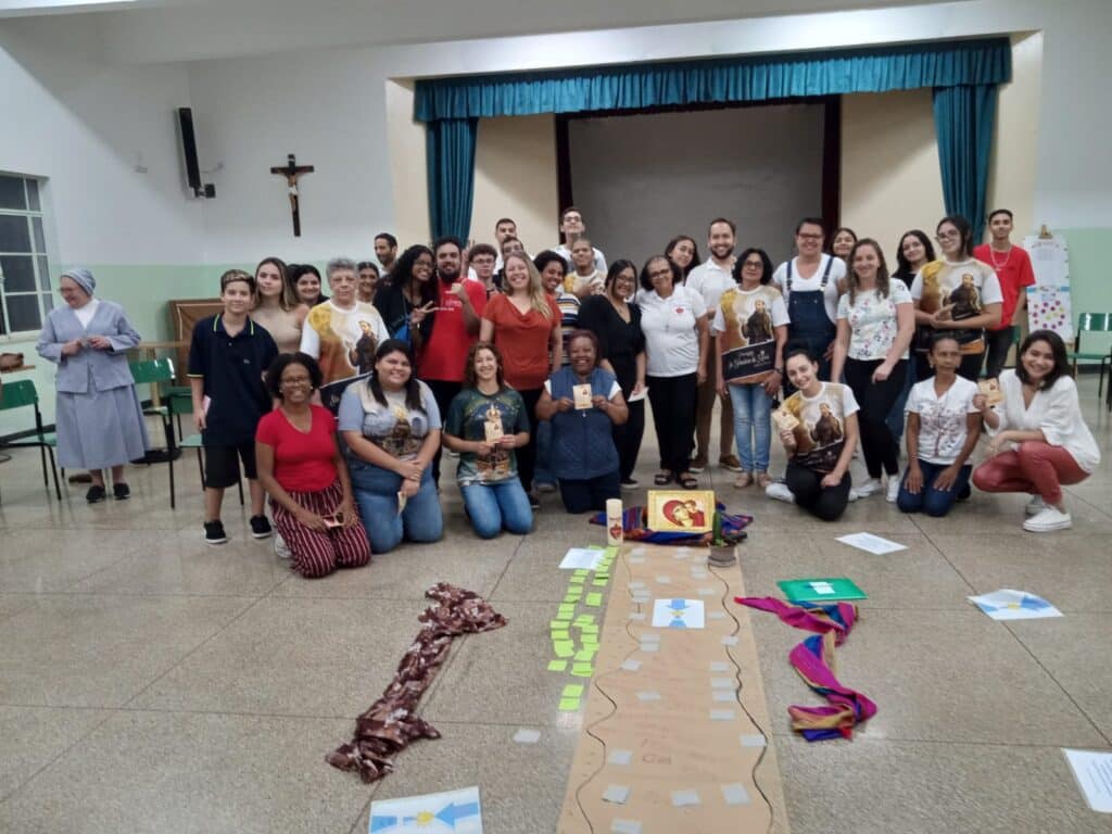 Dom Carlos Silva preside missas em paróquias e em hospital - Jornal O São Paulo