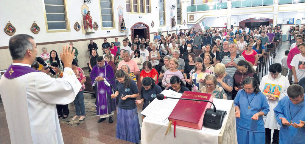 Dom Cícero Alves de França celebra a Eucaristia na Solenidade da Imaculada Conceição - Jornal O São Paulo