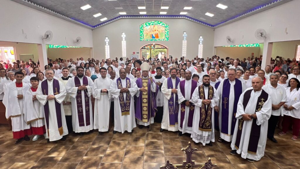 MESCs, crismas e jubileu sacerdotal em destaque na Brasilândia - Jornal O São Paulo