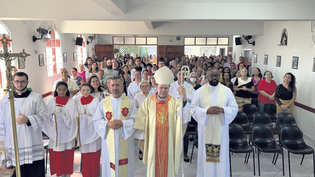 Dom Cícero preside missas do Tempo do Natal em paróquias da Região Belém - Jornal O São Paulo