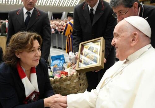 Francisco: ajudar os necessitados é mais que filantropia, é dar dignidade - Jornal O São Paulo