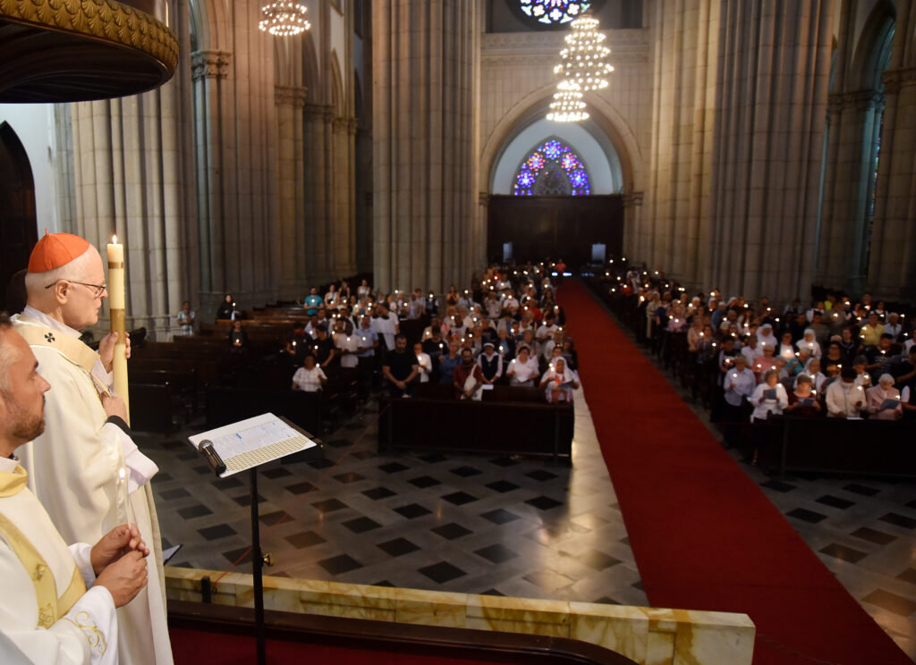 Os consagrados são chamados a ‘irradiar a luz de Cristo’ no mundo - Jornal O São Paulo