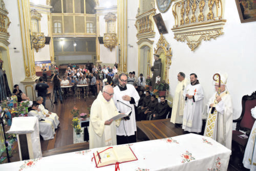 Arcebispo dá posse a capelão do Mosteiro Nossa Senhora da Luz - Jornal O São Paulo