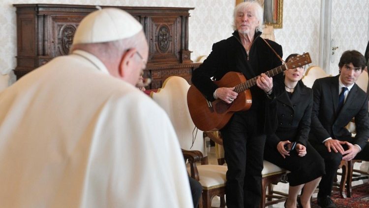 Papa aos artistas: precisamos de vocês para sonhar um mundo diferente e belo - Jornal O São Paulo