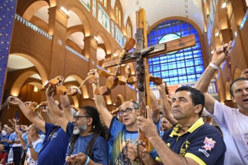 16ª Romaria do Terço dos Homens leva milhares de fiéis ao Santuário Nacional de Aparecida - Jornal O São Paulo