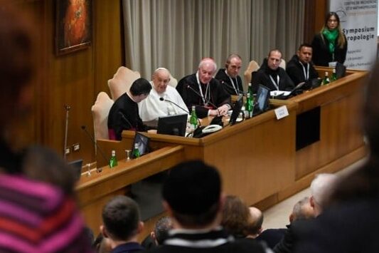 Simpósio no Vaticano aborda as vocações do homem e da mulher, ‘criados à imagem de Deus’ - Jornal O São Paulo