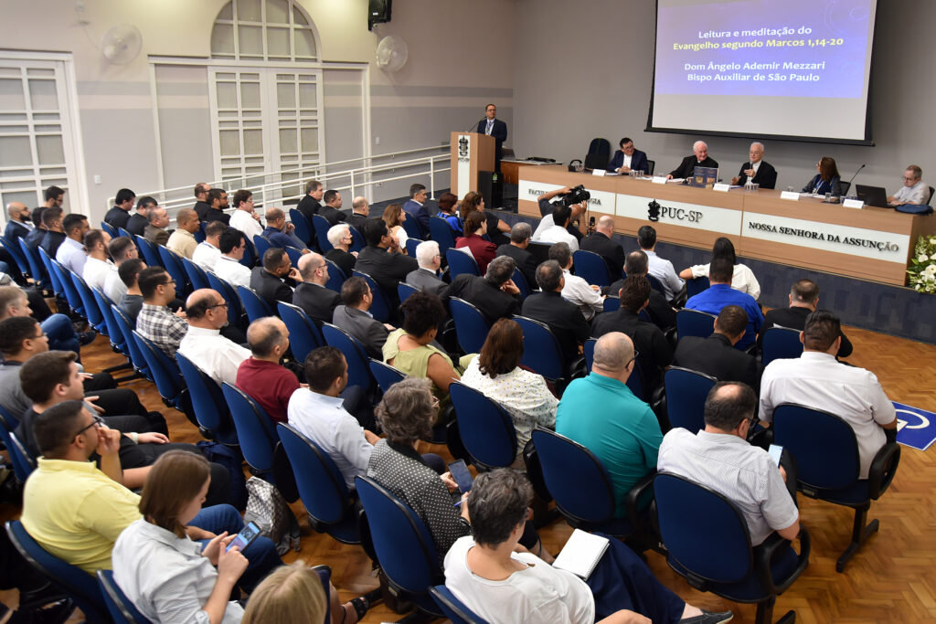 Cardeal Ouellet: ‘O Batismo é o fundamento da nossa igual dignidade de filhos de Deus’ - Jornal O São Paulo