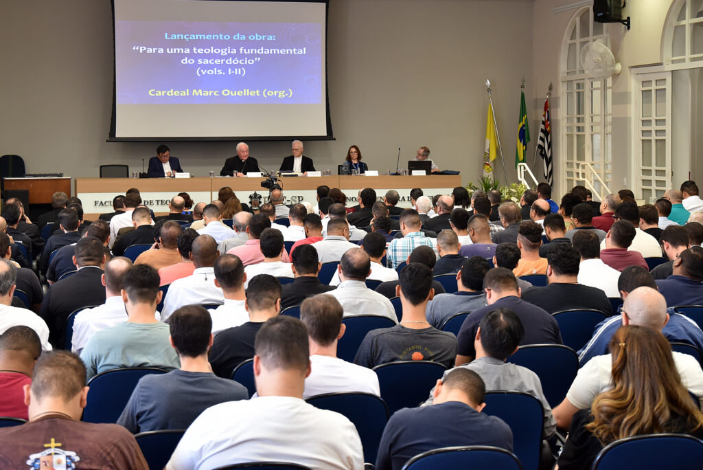 Cardeal Ouellet: ‘O Batismo é o fundamento da nossa igual dignidade de filhos de Deus’ - Jornal O São Paulo