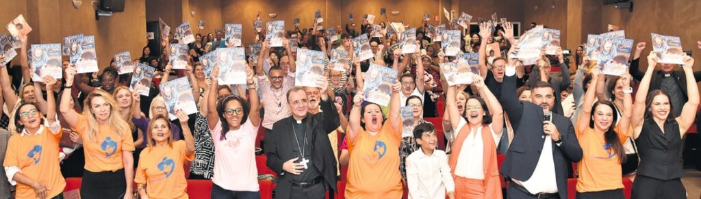 No Dia Internacional da Mulher, Amparo Maternal lança revista sobre suas ações - Jornal O São Paulo