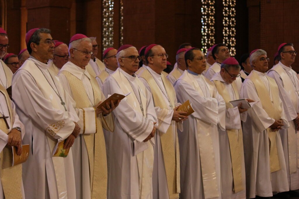 Como fizeram os apóstolos, escutar o Espírito, para encontrar respostas e levar adiante do projeto do Reino - Jornal O São Paulo