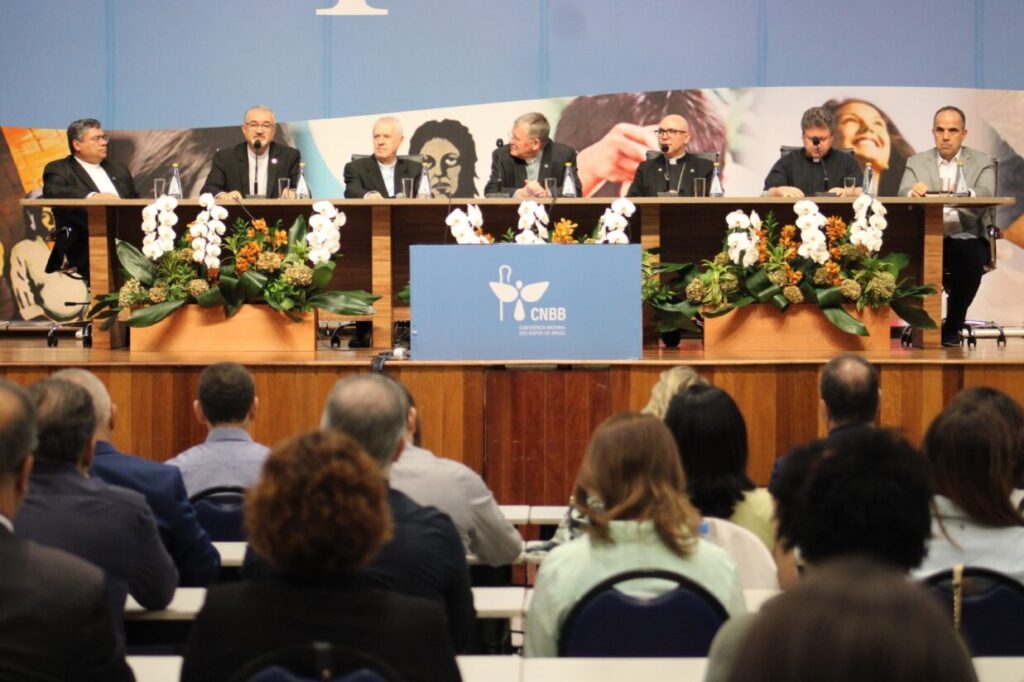 1ª Romaria dos Parlamentares tem a participação de 63 políticos no Santuário Nacional de Aparecida - Jornal O São Paulo