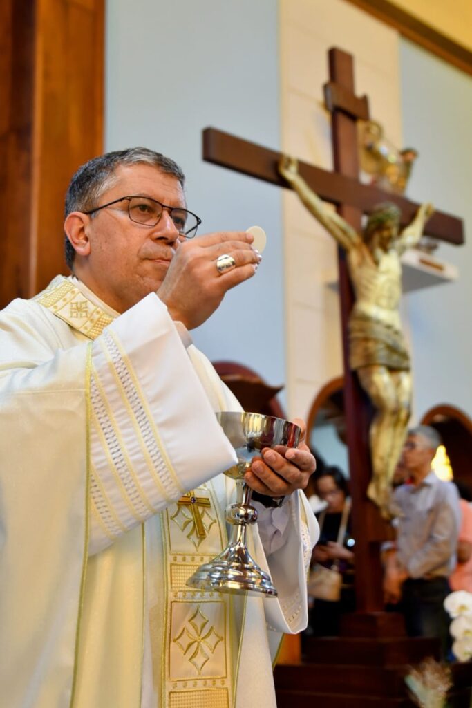 Em São Miguel Paulista, Monsenhor Edilson Silva é ordenado Bispo pelo Cardeal Scherer - Jornal O São Paulo