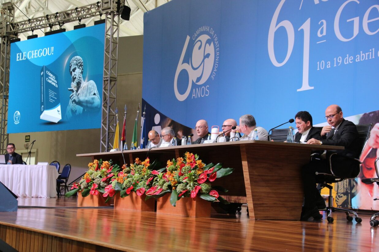 Dom Denilson comenta a nova edição do Código de Direito Canônico lançada pela Edições CNBB - Jornal O São Paulo