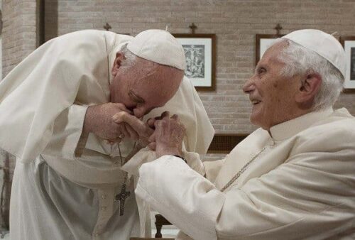 Francisco recorda Bento XVI em livro com lançamento na quarta: “foi um pai para mim” - Jornal O São Paulo
