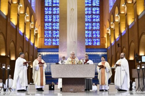 Atraídos pelo Pai, a CRB e a Campanha da Fraternidade são testemunhos na vida da Igreja no Brasil, segundo Cardeal Steiner - Jornal O São Paulo