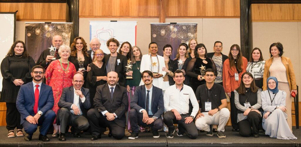 Cônego José Bizon recebe premiação do Instituto pelo Diálogo Intercultural - Jornal O São Paulo