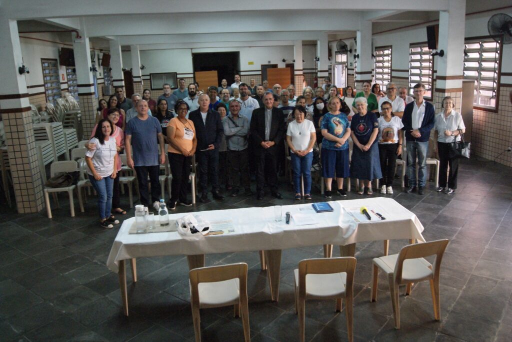 1ª Eucaristia, CRP e crismas mobilizam fiéis e clérigos na Região Lapa - Jornal O São Paulo