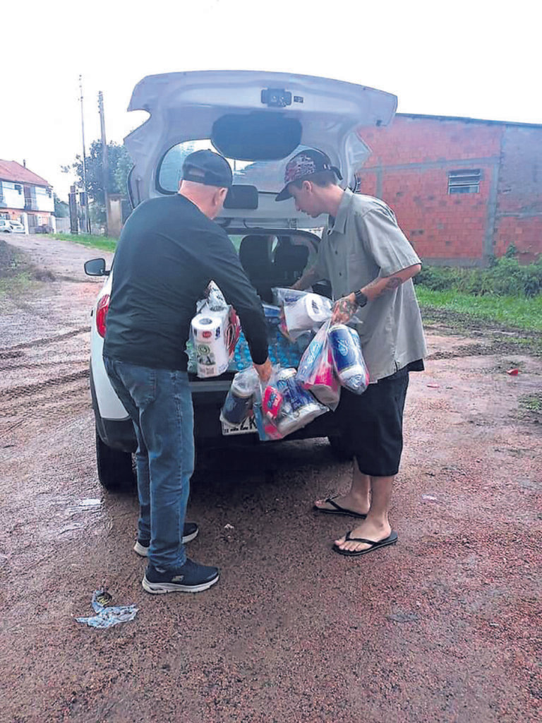 Em meio à catástrofe, portas abertas nas igrejas e muitas mãos estendidas - Jornal O São Paulo