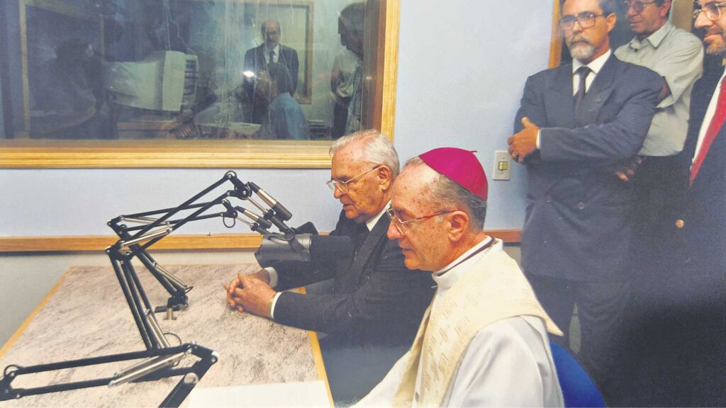 Reaberta há 25 anos, Rádio 9 de Julho faz ressoar o Evangelho e a vida da Igreja - Jornal O São Paulo