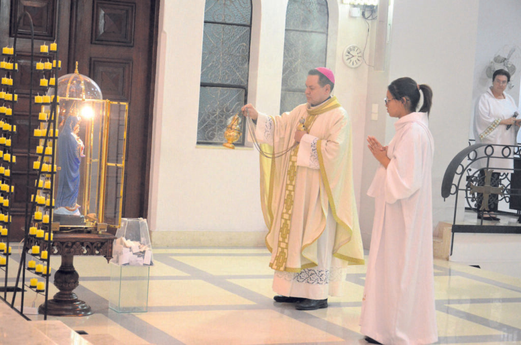 No Belém, Dom Cícero preside Crismas e festas patronais em paróquias - Jornal O São Paulo