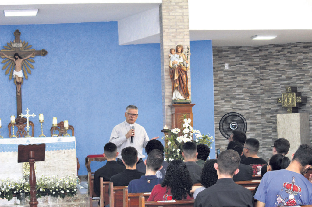 Pentecostes, peregrinação mariana e despertar vocacional em destaque na Brasilândia - Jornal O São Paulo