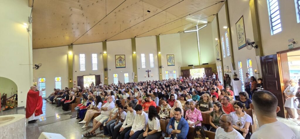 Pentecostes, peregrinação mariana e despertar vocacional em destaque na Brasilândia - Jornal O São Paulo