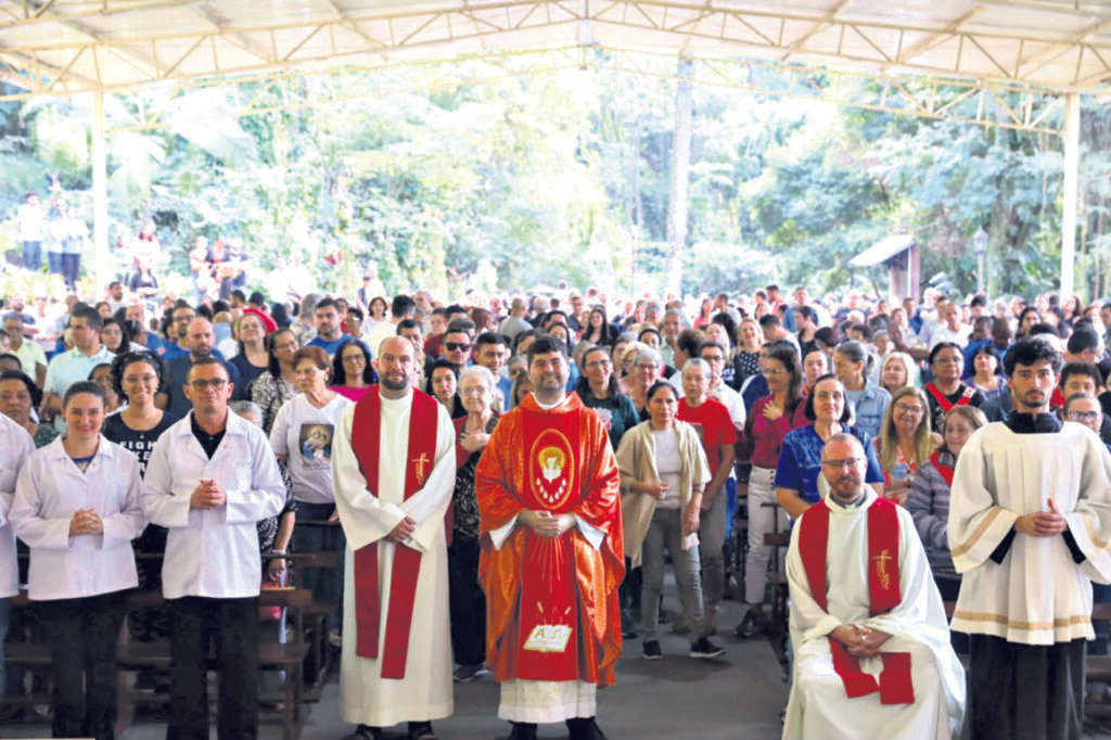 Pentecostes, peregrinação mariana e despertar vocacional em destaque na Brasilândia - Jornal O São Paulo