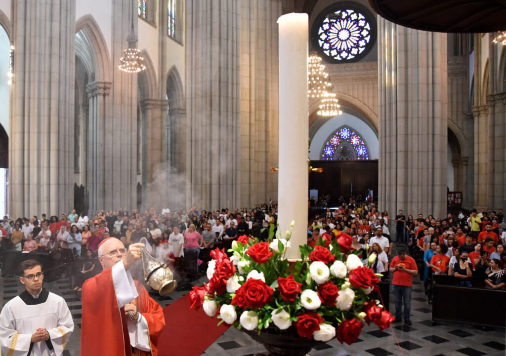 Dom Odilo aos jovens: ‘Vocês estão em boa companhia, animados e fortalecidos pelo amigo divino, o Espírito Santo’ - Jornal O São Paulo