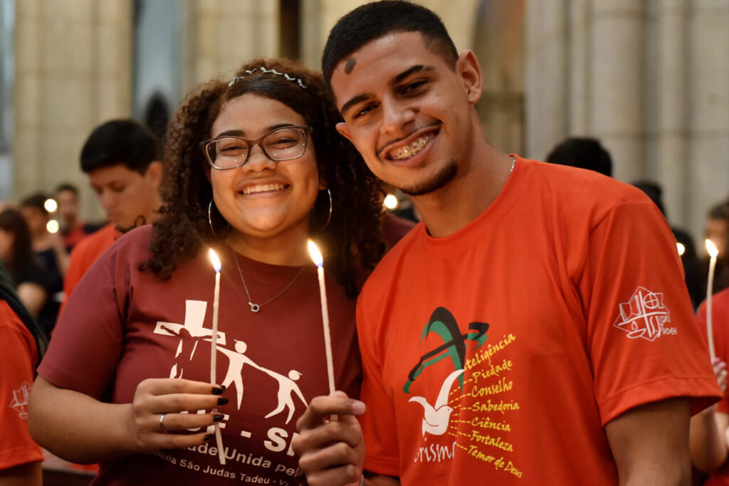 Dom Odilo aos jovens: ‘Vocês estão em boa companhia, animados e fortalecidos pelo amigo divino, o Espírito Santo’ - Jornal O São Paulo