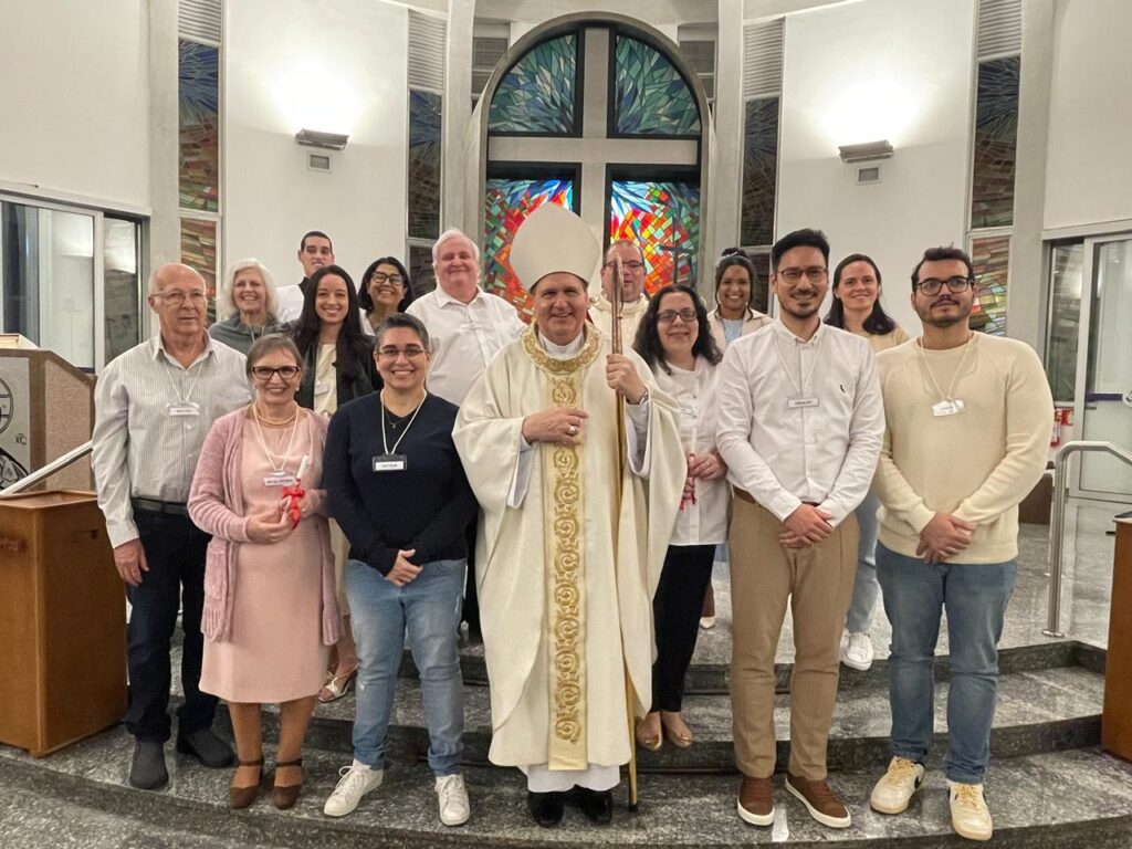 Dom Ângelo Mezzari, RCJ, preside crismas e festa de padroeira em paróquias - Jornal O São Paulo