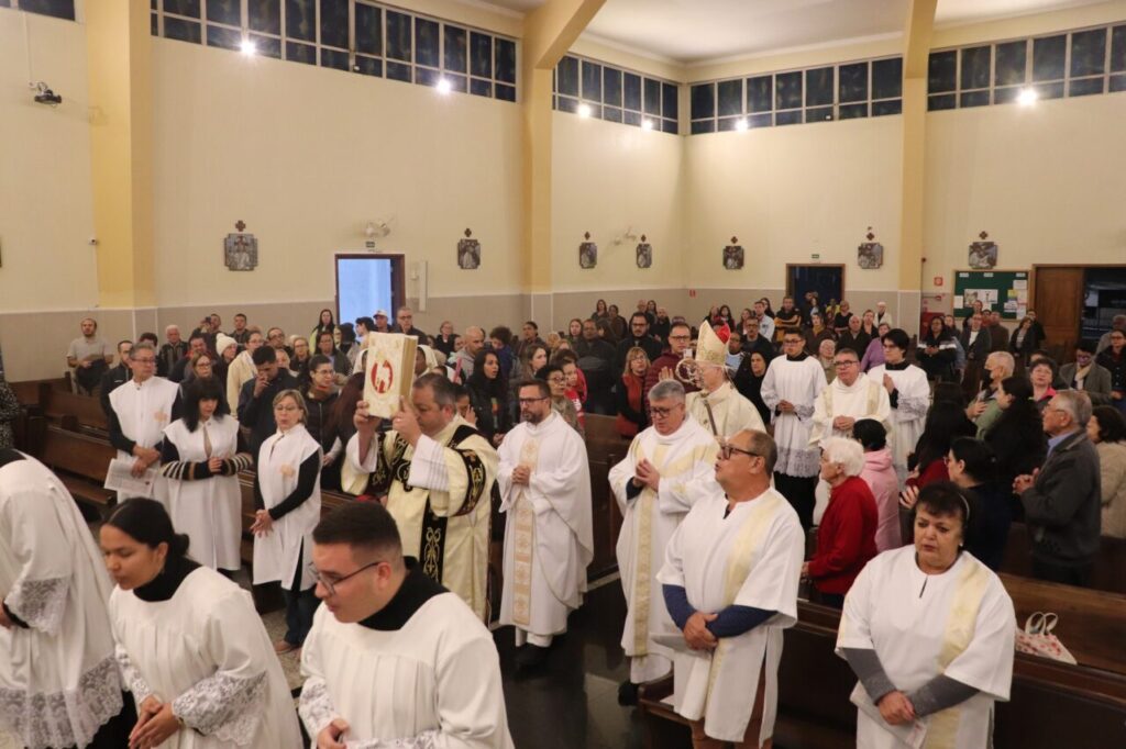 Fiéis comemoram os 70 anos da Paróquia Nossa Senhora de Fátima e São Roque - Jornal O São Paulo