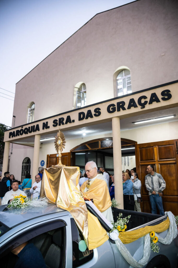 Ao celebrar 70 anos, paróquia na zona Norte tem missa com Dom Odilo no dia de Corpus Christi - Jornal O São Paulo