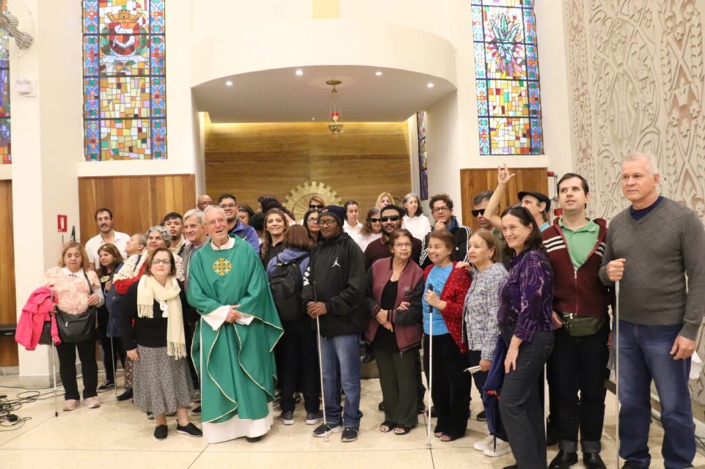 Pastoral das Pessoas com Deficiência realiza missa com acessibilidade comunicacional no Ipiranga - Jornal O São Paulo