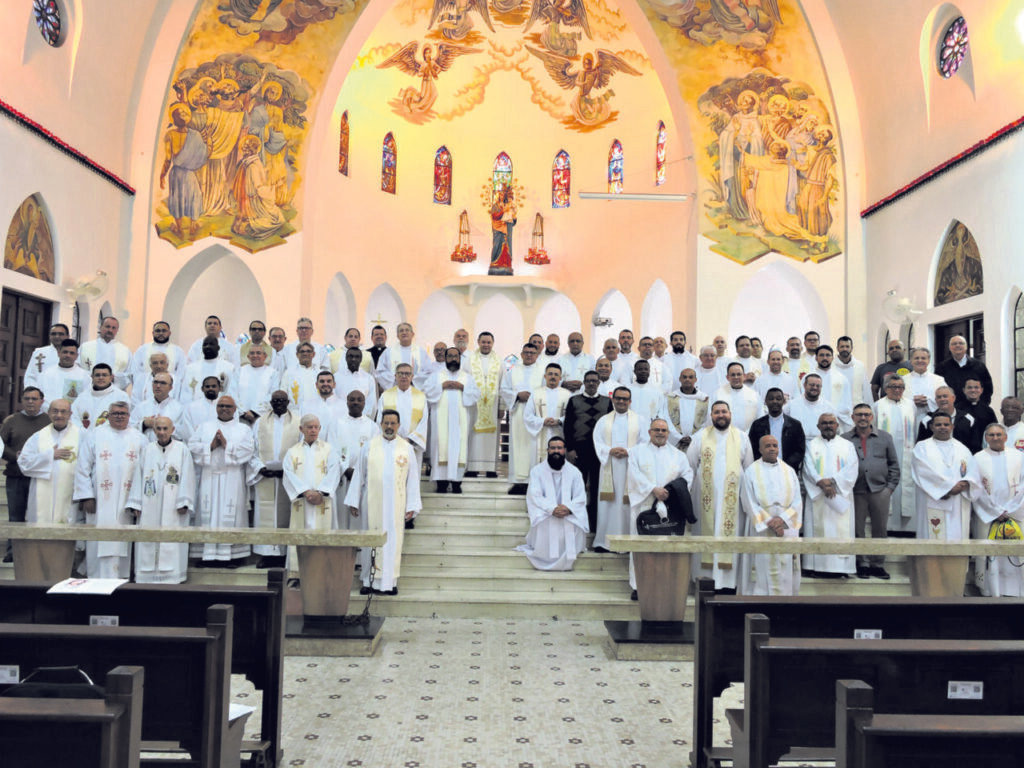 Clero, fiéis e bispo dão testemunho de fé em celebrações na Região Belém - Jornal O São Paulo