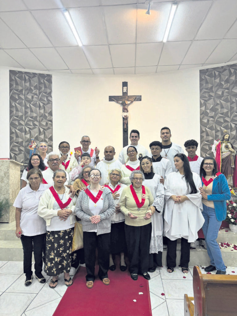 Clero, fiéis e bispo dão testemunho de fé em celebrações na Região Belém - Jornal O São Paulo