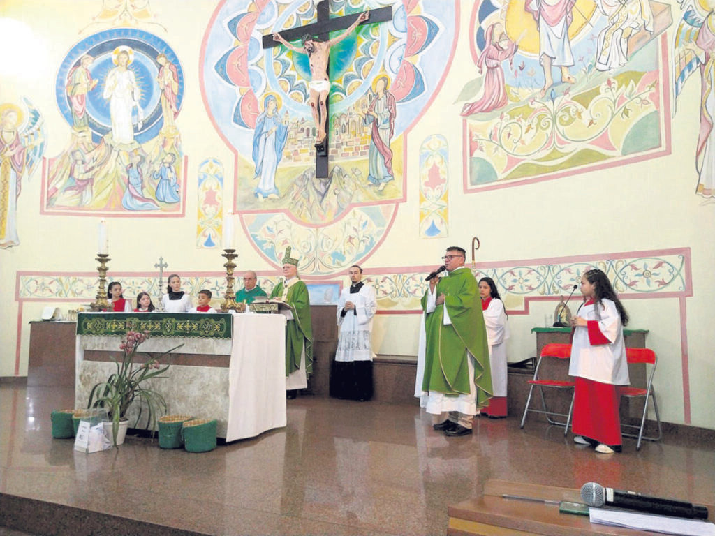 Em visita pastoral, Cardeal Scherer confirma na fé os fiéis da Paróquia Nossa Senhora das Graças - Jornal O São Paulo