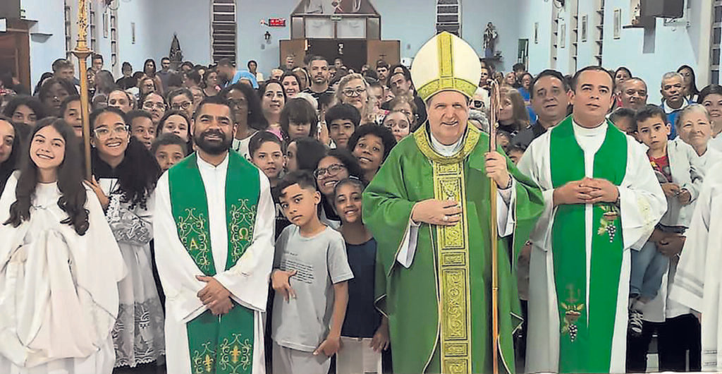 Dom Ângelo faz visita pastoral à Paróquia Santo Afonso Maria de Ligório - Jornal O São Paulo